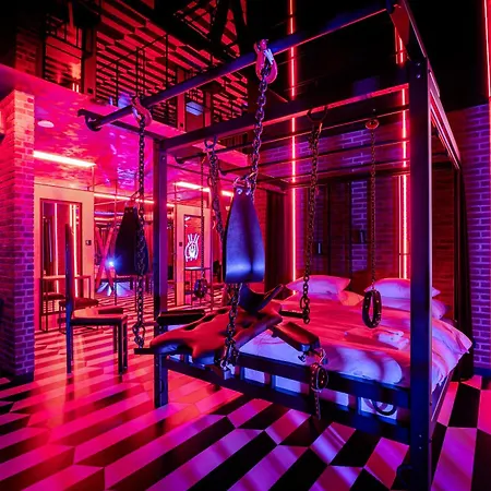 Nikisz Red Bdsm *