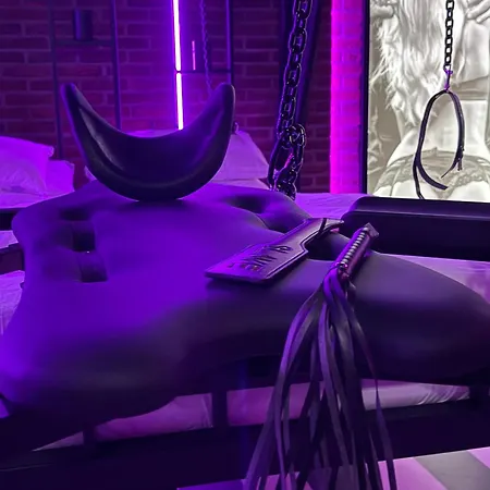 Nikisz Red Bdsm Katowice